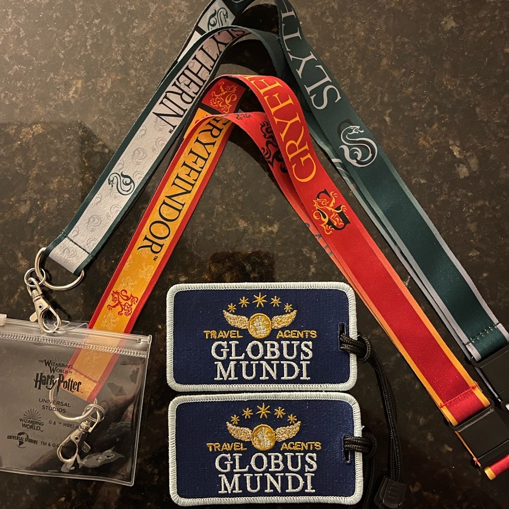 2 Harry Potter Lanyards and Luggage Tags.